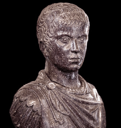 Flavio Claudio Constantino.